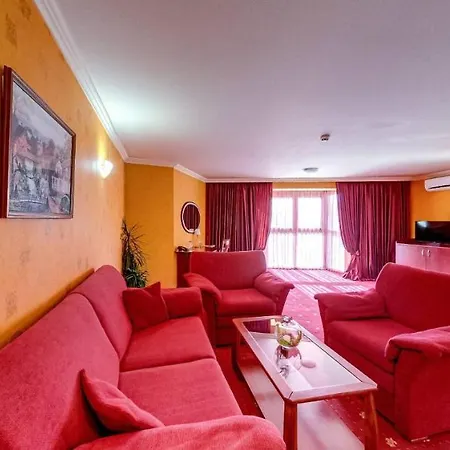 Hotel Troyan Plaza 4*