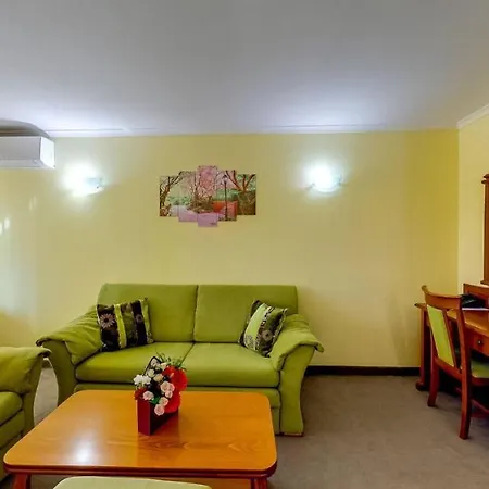 Troyan Plaza Hotel