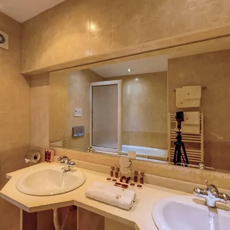 Troyan Plaza Hotel